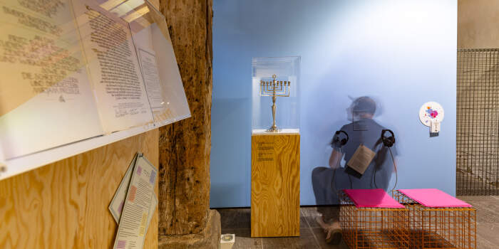 : Interaktive Führung für Kinder und Jugendliche zur Ausstellung „Mirjam Pressler – Schreiben ist Glück“