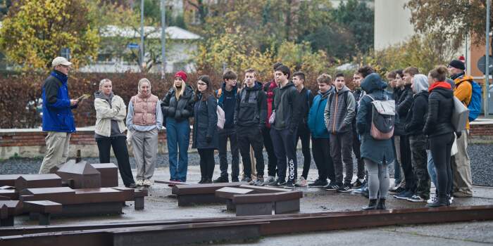 : Menschheitsverbrechen und Berufsalltag – Topf & Söhne und die Geschäftsbeziehungen zur SS