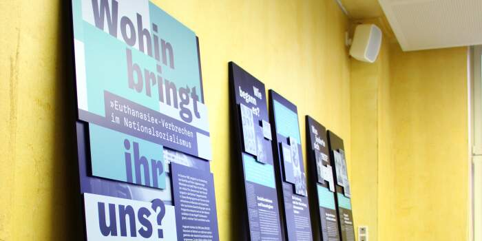 : Geschichte inklusiv: Öffentliche Tandemführung in Leichter Sprache in der Ausstellung „Wohin bringt ihr uns? ‚Euthanasie‘-Verbrechen im Nationalsozialismus“